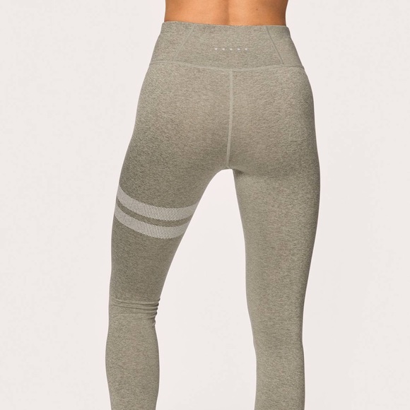 Stronger Label Taiga High Waited Thights - Picture 3 of 9